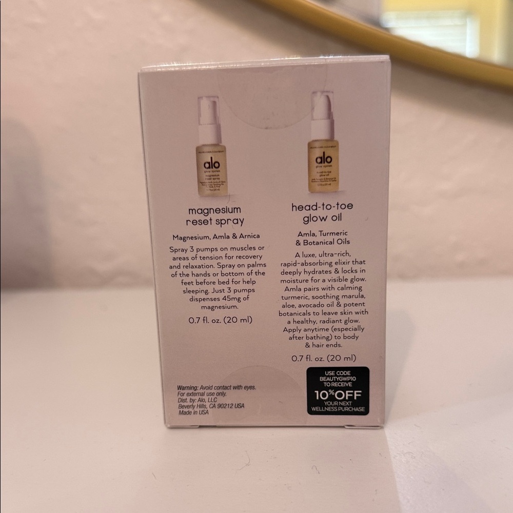 ALO Yoga Best-Seller Mini Duo Skincare Set - White and Gold - Picture 2 of 2